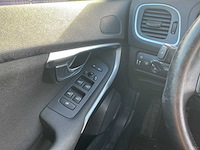 Volvo - v40 d2 - personenauto - afbeelding 3 van  13