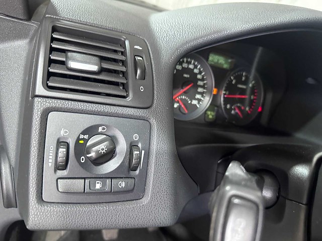 Volvo - v50 - 1.6d s/s momentum - 7-tnf-59 - afbeelding 5 van  20