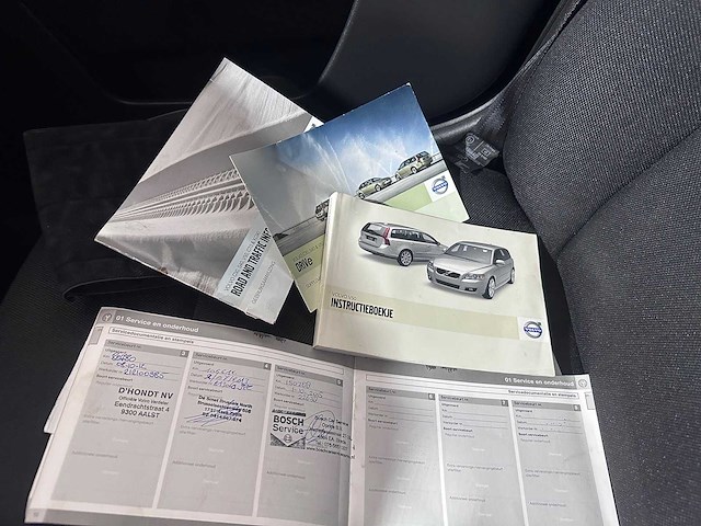 Volvo - v50 - 1.6d s/s momentum - 7-tnf-59 - afbeelding 13 van  20