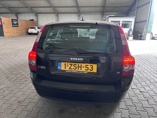 Volvo - v50 - 1.8 - 1-zsh-53- 2004 - afbeelding 12 van  18