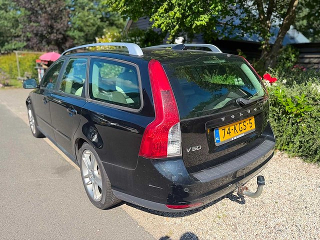 Volvo - v50 - 1.8 kinetic - 2009 - personenauto - 74-kgs-5 - afbeelding 5 van  10