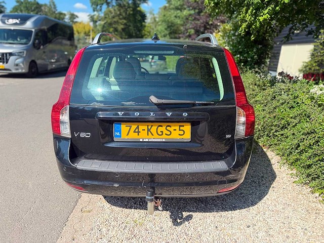 Volvo - v50 - 1.8 kinetic - 2009 - personenauto - 74-kgs-5 - afbeelding 6 van  10