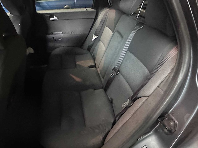 Volvo - v50 - 2.4i momentum - 11-rb-rz- 2005 - afbeelding 4 van  7