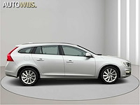 Volvo - v60 - 1.6 d2 r-design - xd-784-n- 2013 iaw - afbeelding 5 van  17