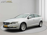 Volvo - v60 - 1.6 d2 r-design - xd-784-n- 2013 iaw - afbeelding 1 van  17