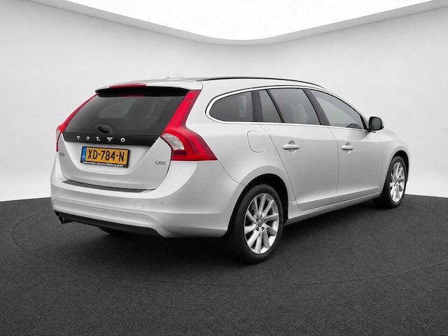 Volvo - v60 - 1.6 d2 r-design - xd-784-n- 2013iaw - afbeelding 9 van  15