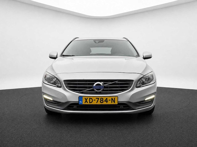 Volvo - v60 - 1.6 d2 r-design - xd-784-n- 2013iaw - afbeelding 11 van  15
