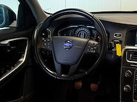 Volvo - v60 - 1.6 t3 momentum 2014 pd-110-t iaw - afbeelding 6 van  16
