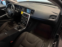 Volvo - v60 - 1.6 t3 momentum 2014 pd-110-t iaw - afbeelding 9 van  16