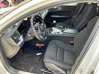 Volvo - v60 - 2.0 - b3 business pro - personenauto - 2020 - afbeelding 1 van  2