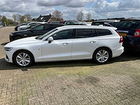 Volvo - v60 - 2.0 - b3 business pro - personenauto - 2020 - afbeelding 2 van  2