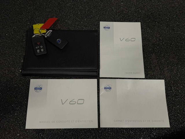 Volvo - v60 - 2.0 d3 - car - 2014|sh-661-p|iaw - afbeelding 9 van  24