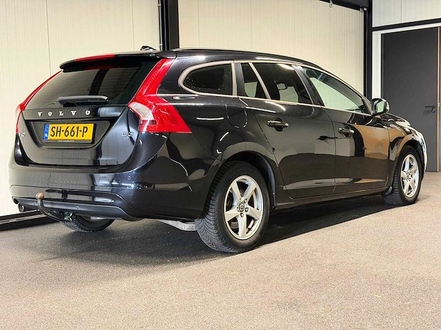 Volvo - v60 - 2.0 d3 - car - 2014|sh-661-p|iaw - afbeelding 15 van  24