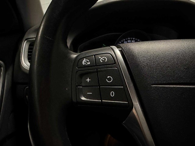 Volvo - v60 - 2.0 d3 - car - 2014|sh-661-p|iaw - afbeelding 21 van  24
