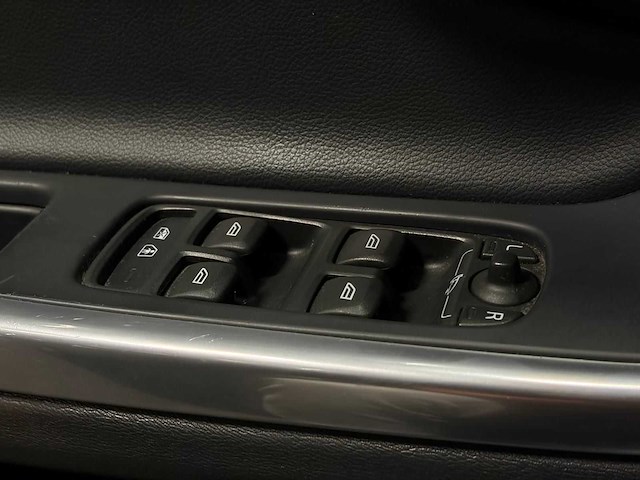 Volvo - v60 - 2.0 d3 - car - 2015|zf-469-f|iaw - afbeelding 7 van  28