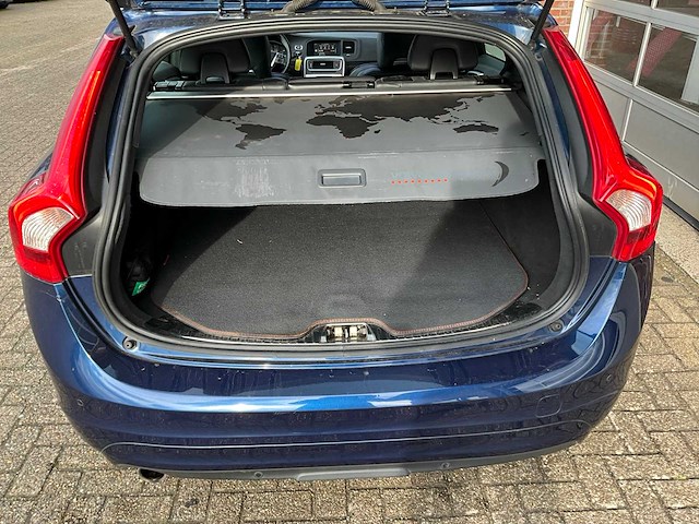 Volvo - v60 - 2.0 d3 o. race bns - personenauto - 2015 - afbeelding 10 van  25