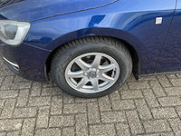 Volvo - v60 - 2.0 d3 o. race bns - personenauto - 2015 - afbeelding 16 van  25