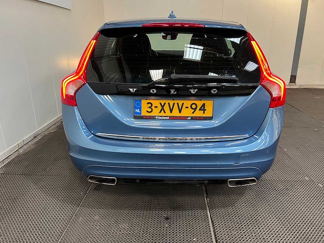 Volvo - v60 - hybride- 2.4 d6 awd - pl.i momentem - personenauto - 2014 - afbeelding 18 van  24