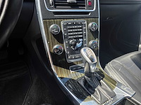Volvo - v60 plug in hybrid - d6 awd plugin-hybrid summum - 2013 - personenauto - 9-kkx-46 - afbeelding 8 van  19