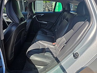 Volvo - v60 plug in hybrid - d6 awd plugin-hybrid summum - 2013 - personenauto - 9-kkx-46 - afbeelding 11 van  19