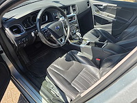 Volvo - v60 plug in hybrid - d6 awd plugin-hybrid summum - 2013 - personenauto - 9-kkx-46 - afbeelding 19 van  19