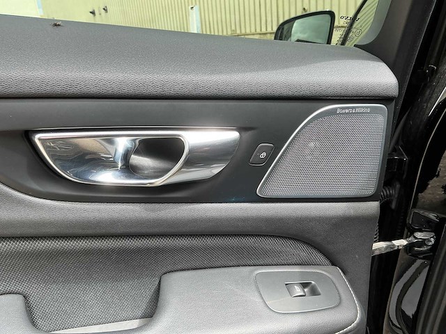 Volvo - v60 t8 - awd polestar engineerd, full option - car - 2020 - afbeelding 16 van  32