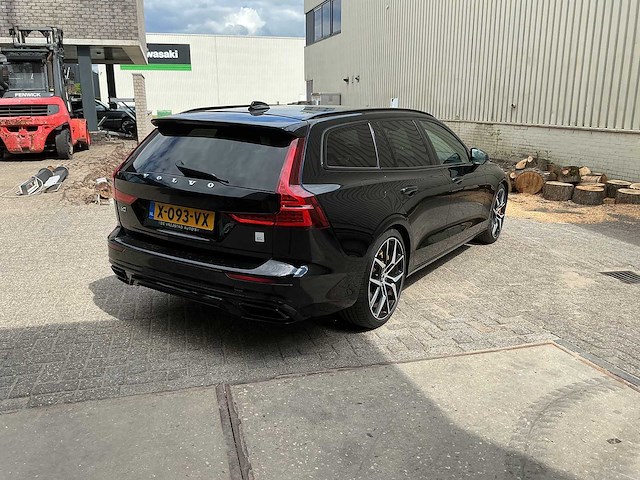 Volvo - v60 t8 - awd polestar engineerd, full option - car - 2020 - afbeelding 28 van  32