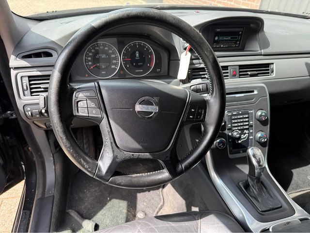 Volvo - v70 - 1.6 drive ocean race - personenauto - 2012 - afbeelding 12 van  28