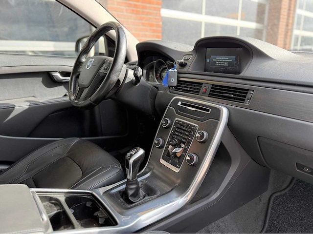 Volvo - v70 - 2.0 d2 dynamic ed. - personenauto - 2016 - afbeelding 2 van  24