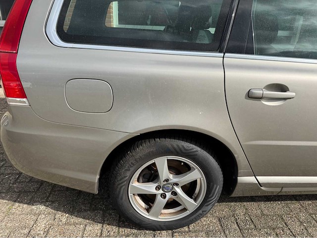 Volvo - v70 - 2.0 d2 dynamic ed. - personenauto - 2016 - afbeelding 6 van  24