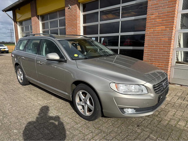 Volvo - v70 - 2.0 d2 dynamic ed. - personenauto - 2016 - afbeelding 21 van  24