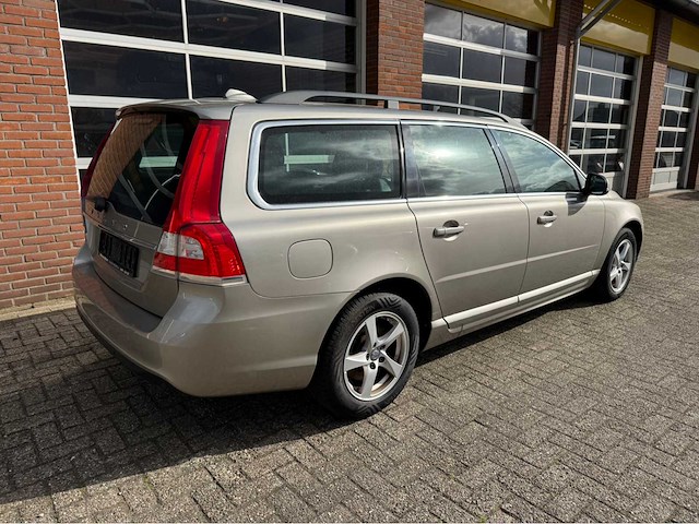 Volvo - v70 - 2.0 d2 dynamic ed. - personenauto - 2016 - afbeelding 22 van  24