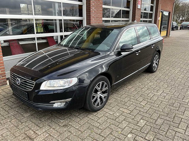 Volvo - v70 - 2.0 d3 polar+ - personenauto - 2016 - afbeelding 1 van  29