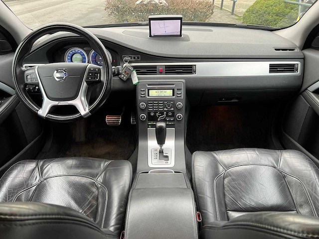 Volvo - v70 - 2.0t r-edition - 65-pjj-2 - 2011 - afbeelding 2 van  19