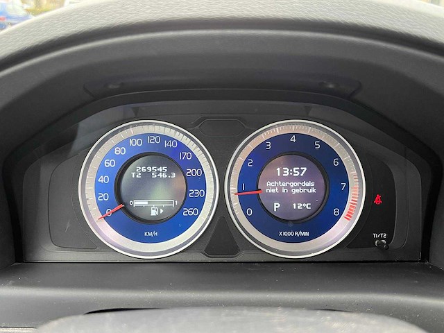 Volvo - v70 - 2.0t r-edition - 65-pjj-2 - 2011 - afbeelding 3 van  19