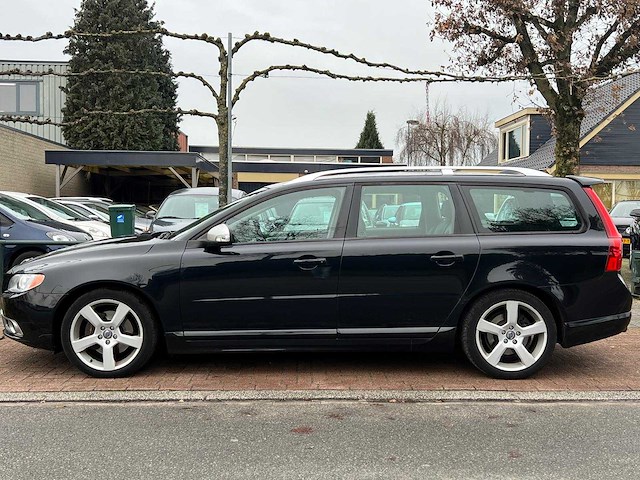 Volvo - v70 - 2.0t r-edition - 65-pjj-2 - 2011 - afbeelding 13 van  19