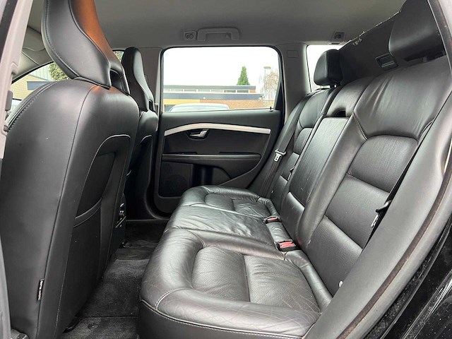 Volvo - v70 - 2.0t r-edition - 65-pjj-2 - 2011 - afbeelding 18 van  19