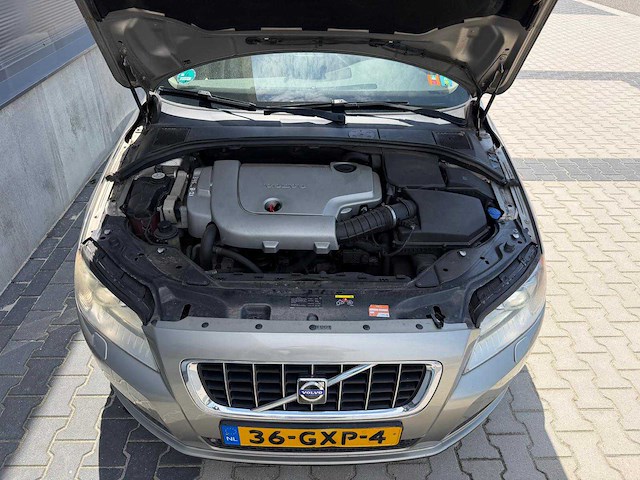 Volvo - v70 - 2.4 d5 summum - personenauto - 2008 - afbeelding 18 van  26