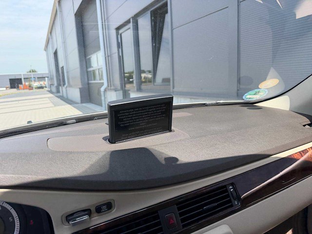 Volvo - v70 - 2.4 d5 summum - personenauto - 2008 - afbeelding 22 van  26