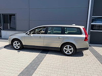 Volvo - v70 - 2.4 d5 summum - personenauto - 2008 - afbeelding 2 van  26
