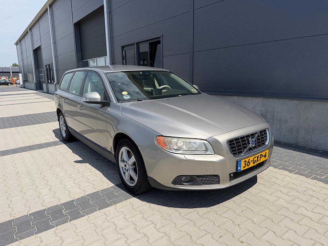 Volvo - v70 - 2.4 d5 summum - personenauto - 2008 - afbeelding 4 van  26