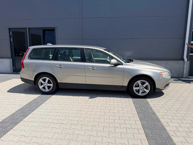 Volvo - v70 - 2.4 d5 summum - personenauto - 2008 - afbeelding 5 van  26