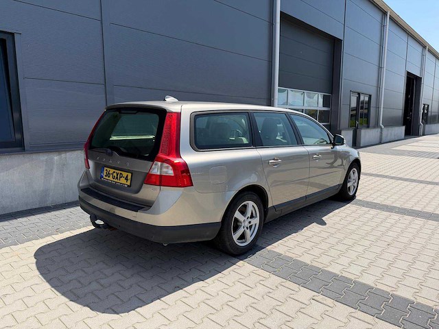 Volvo - v70 - 2.4 d5 summum - personenauto - 2008 - afbeelding 6 van  26