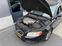 Volvo - v70 - 2.4 d5 summum - schade auto - personenauto - 2008 - afbeelding 2 van  41