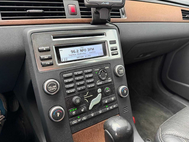 Volvo - v70 - 2.4 d5 summum - schade auto - personenauto - 2008 - afbeelding 8 van  41
