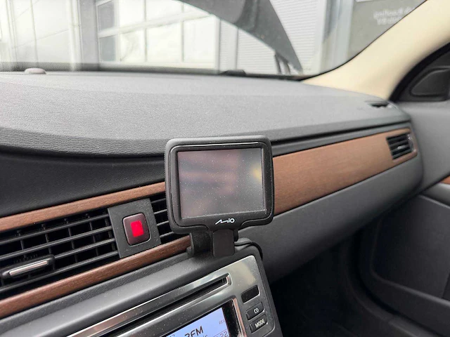 Volvo - v70 - 2.4 d5 summum - schade auto - personenauto - 2008 - afbeelding 32 van  41