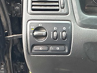 Volvo - v70 - 2.4 momentum - car - 2006 - afbeelding 7 van  35