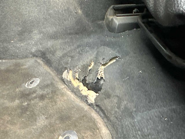 Volvo - v70 - 2.4 momentum - car - 2006 - afbeelding 8 van  35