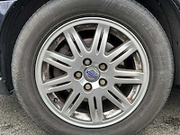 Volvo - v70 - 2.4 momentum - car - 2006 - afbeelding 17 van  35