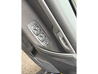 Volvo - v70 - 2.4 momentum - car - 2006 - afbeelding 21 van  35